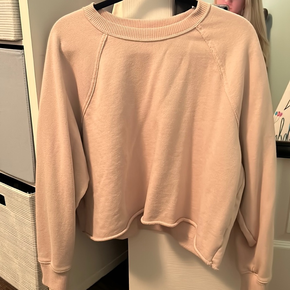 Light pink aerie crewneck